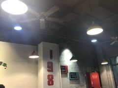 大堂-小郡肝串串香火锅(金桥店)