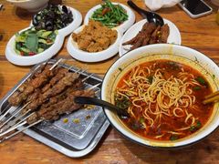 -杨记清芳牛肉拉面(京广路店)
