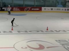 -冠军冰场CHAMPION RINK(凯德广场店)