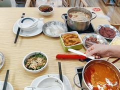 -杨老板·海鲜集市火锅·鲜切牛肉(中防万宝店)