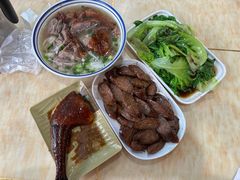 -香辉食馆(新兴路店)