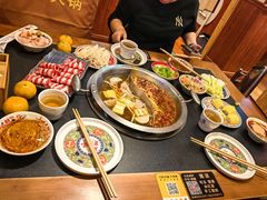 -沸炉重庆老火锅(军事博物馆店)