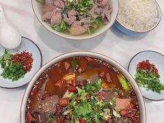 -犇逸·乐山跷脚牛肉·四川现炒(览海店)