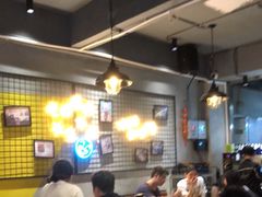 大堂-记忆串城·东北烧烤·小龙虾·大型团建(南油店)