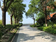 -上海滴水湖皇冠假日酒店