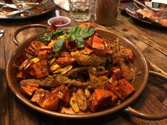 -SISTERS BAR RESTAURANT川意酒馆(嘉善老市H楼店)