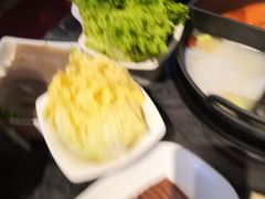 -热火朝天鲜切牛肉火锅(南强街巷店)