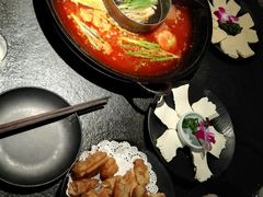 -渝涯重庆豆花老火锅(中赢国际店)