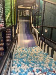 -MELAND CLUB亲子乐园·派对·餐厅(北京芳圆里ID MALL店)