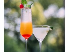 -昆山琶拉帝诗酒店·河畔咖啡厅Riverside Cafe