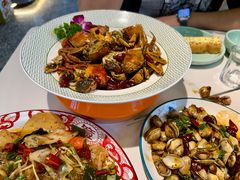 -嗨辣小聚·盘锦河蟹·海鲜烧烤龙虾(盘锦十年好店)