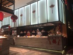 -飨食汇全日制餐厅·昆山皇冠假日酒店(九方店)