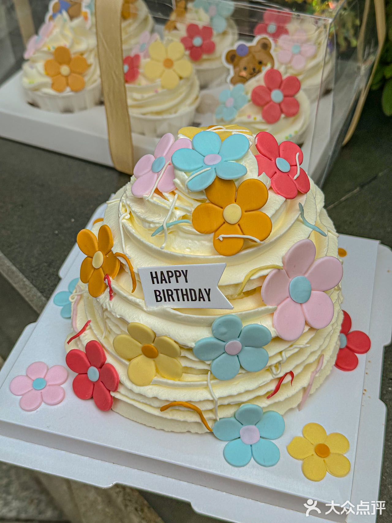 春天就要吃青团和小蛋糕哇🌷