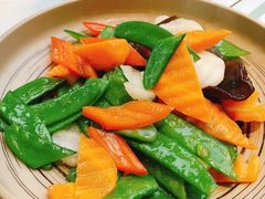 荷兰豆炒马蹄-云海肴·汽锅鸡·云南菜(高德置地店)