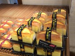 黄金柠檬戚风-丁香西饼屋(桂林路店)