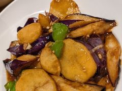 -关东小磨东北菜(上海长风大悦城店)