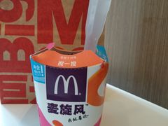 奥利奥草莓麦旋风-麦当劳(宝山大厦店)