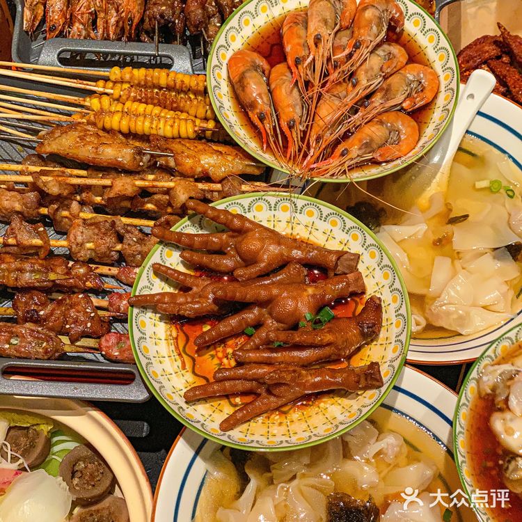 夜宵好去处！你小子是懂拿捏撸串氛围感的🍻