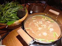 -吃饭皇帝大土家民族菜(荟聚店)