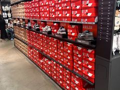 -NIKE上海青浦优选体验店