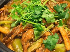 香辣牛蛙煲-重庆鸡公煲·青锅花椒鱼(牡丹江路店)