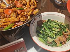 -富正毅三下锅·湘西韵味(天门山索道店)