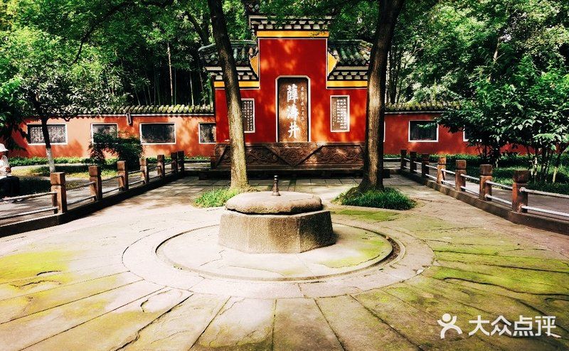 望江楼，望江流