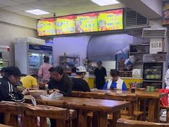 -不起眼麻辣烫凉皮店