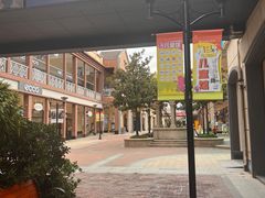-王府井奥莱临潼小镇(临潼店)