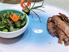 -山明水秀大饭店