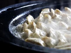 -黄阿姨锅贴大王(万航渡路店)