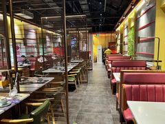 大堂-牛村来人潮汕牛肉火锅(西单店)