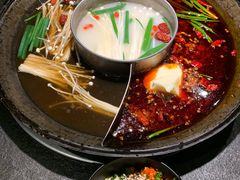 -渝涯重庆豆花老火锅(中赢国际店)