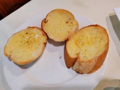 奶蒜白包-老井俄式餐厅