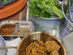 -哈哈碳都·牛肋条无限自助烤肉(宝龙店)