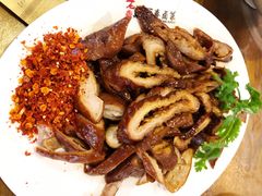 -老鼎万春卤菜(鹭湖宫8区店)