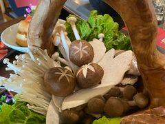 -捞王锅物料理(上海世茂广场店)