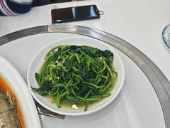 -丹水桥地锅鱼·翘嘴鲌·地方特色全鱼宴(丹江口大坝店)