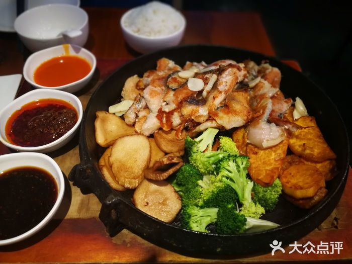 院落创意菜图片