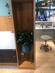 -FRIDAY星期五专业美发沙龙