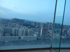 -荣誉国际酒店-云顶旋转餐厅