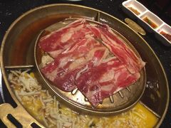 -猪啊牛呀羊啊铜盘烤肉(正大广场店)