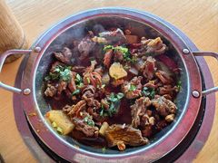 -大众跷脚牛肉馆·非遗传承单位(峨眉山店)