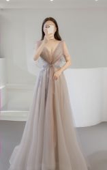 -艾米丽婚纱礼服