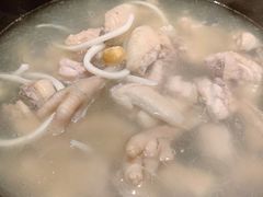 -东椰·海南椰子鸡火锅(朝阳门店)