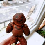 在隔壁买了咖啡，又在他们家来买面包