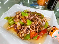 酱爆八爪鱼-颐和海鲜饺子