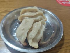 -黄阿姨锅贴大王(万航渡路店)