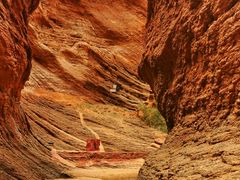 -天山神秘大峡谷