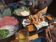 -湊湊火锅·茶憩(南京东路悦荟店)